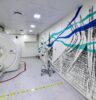 Fachada do Hospital de Base com obras de modernização em andamento.